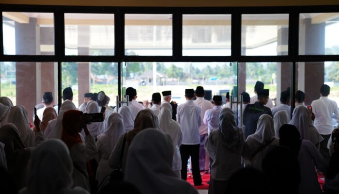 Bersama Kyai Luthfi Fauzi, Doa dan Aspirasi Damai Menggema di Halaman Mapolres Pangandaran