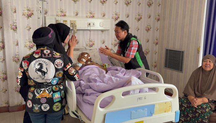 Bawa Pesan Damai, APOB Kunjungi Korban Kerusuhan di RS Polri