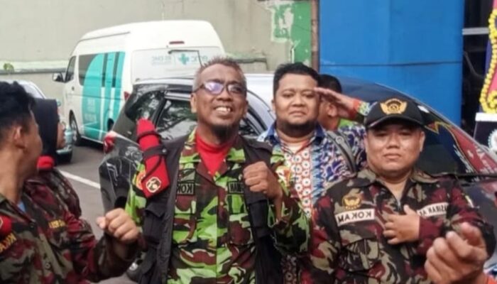 Dari Disiplin ke Kemandirian: Peran Arochman di KOKAM Jakarta Barat