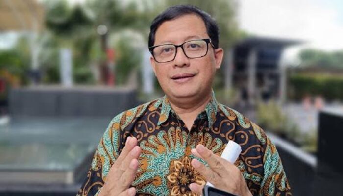 Polemik Gelar Pahlawan Soeharto, Ubedilah: Tak Mungkin Pelanggar HAM Disebut Pahlawan Nasional