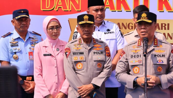Komjen Dedi Prasetyo Pimpin Bakti Sosial dan Tinjau SMA Taruna Bhayangkara di Bogor