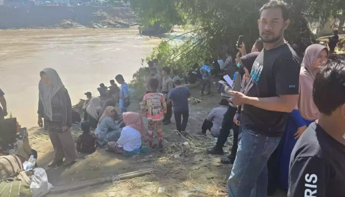 Sinyal Harapan: Wifi Bantuan Polri Hidupkan Suara Keluarga di Pengungsian