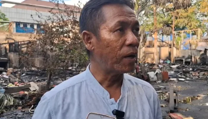 Polisi Beri Bantuan Pedagang Kalibata Usai Warung Dibakar Imbas Aksi Massa