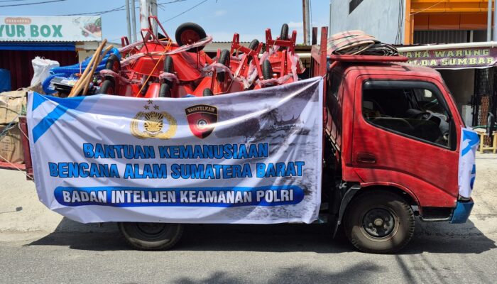 Semangat Kebersamaan: Baintelkam Polri Dukung Pemulihan Warga Sumbar