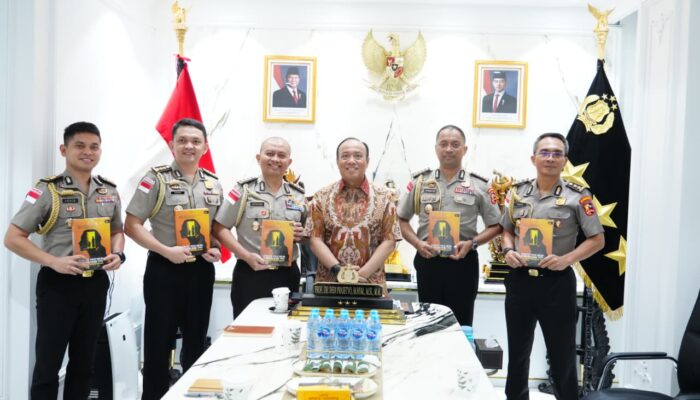 Wakapolri Titipkan Pesan Pemberantasan TPPA–PPO kepada Atase dan Staf Teknis Polri
