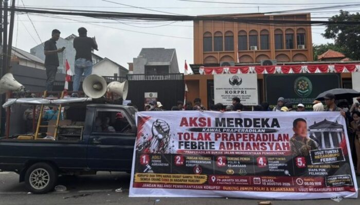 Kawal Sidang Febrie Adriansyah, Massa Desak Hakim Tak Terpengaruh Tekanan